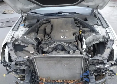 2016 Hyundai Genesis 3.8 z USA, uszkodzony, nr VIN KMHGN4JE6GU140506